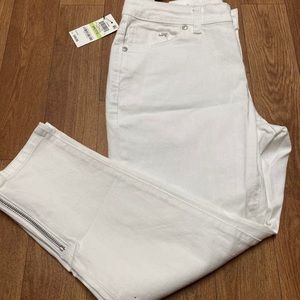 Style & Co. Petite Denim Curvy Fit Capri Jeans, 4P